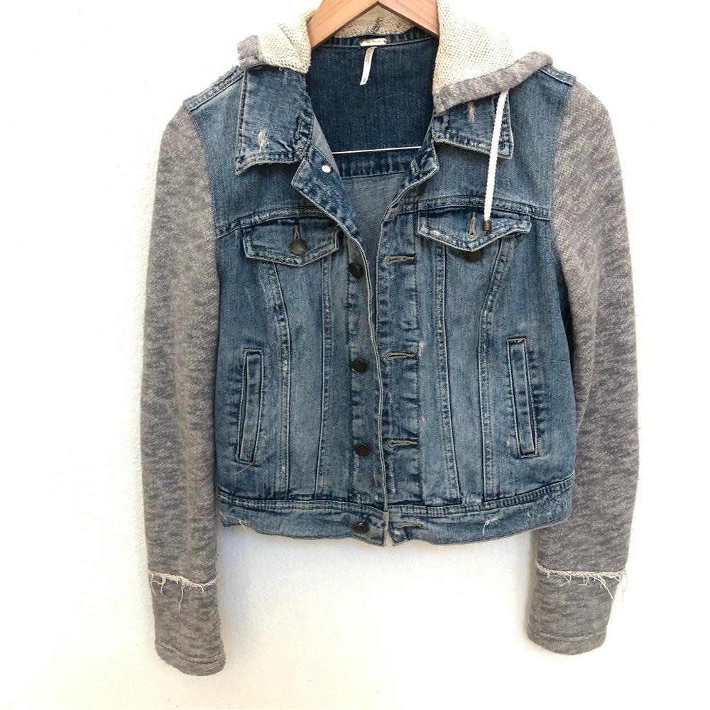Free People  Distressed Jean Jacket with Hoodie sz Small s